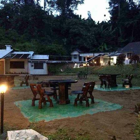 Dew Drop Inn タナ・ラタ エクステリア 写真